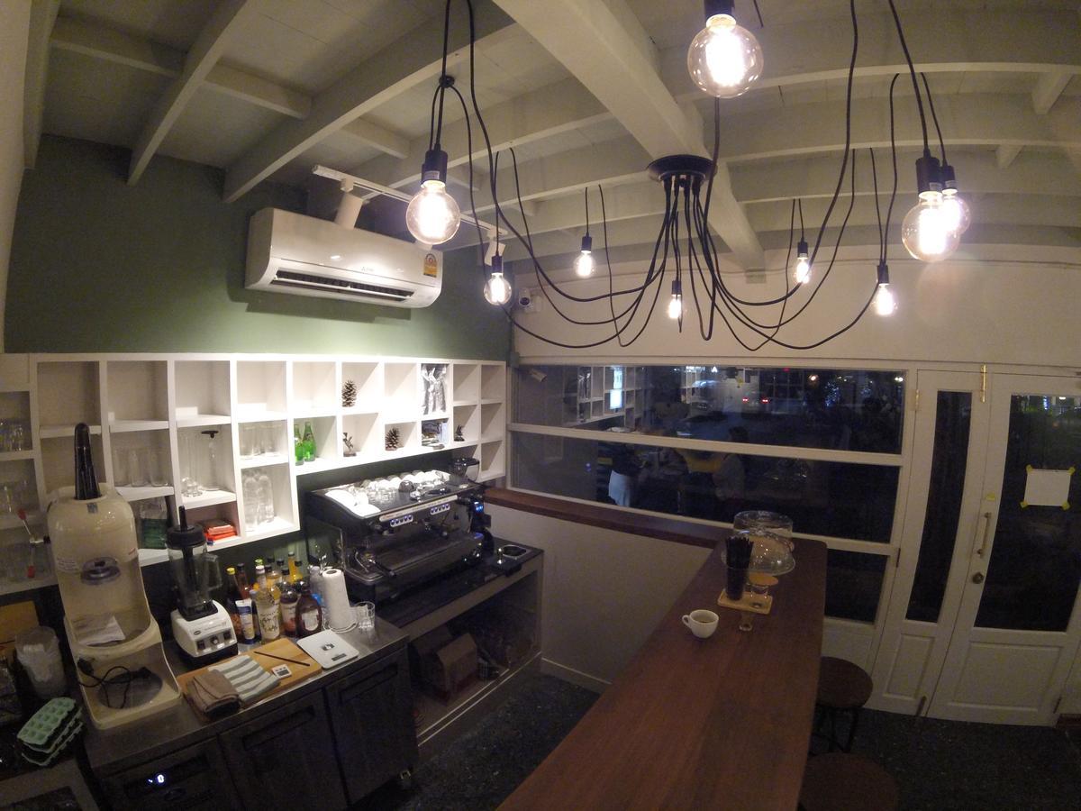 Weeping Willow Sukhumvit 26 Hostel Μπανγκόκ Εξωτερικό φωτογραφία