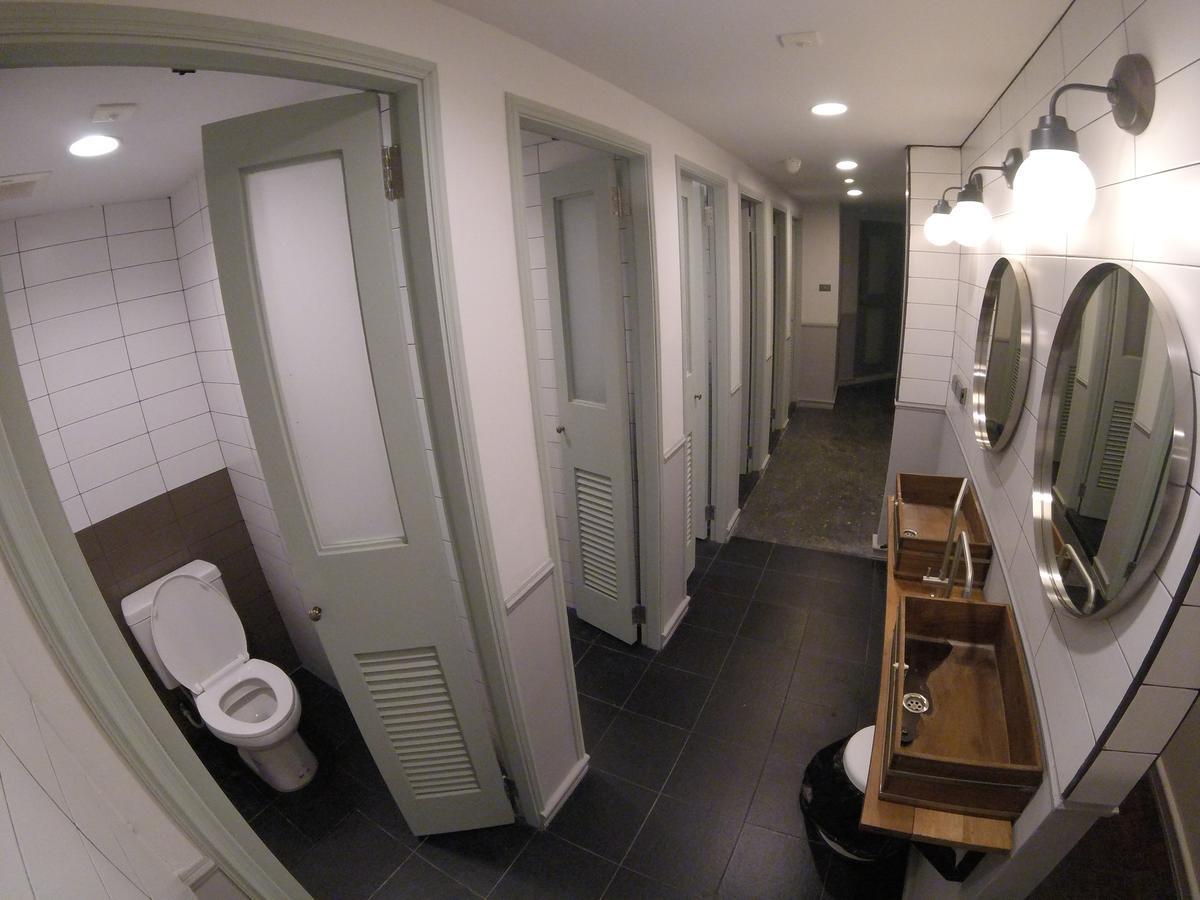Weeping Willow Sukhumvit 26 Μπανγκόκ Εξωτερικό φωτογραφία